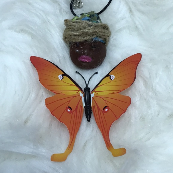 African Handmade Necklace - Picture 9 of 17